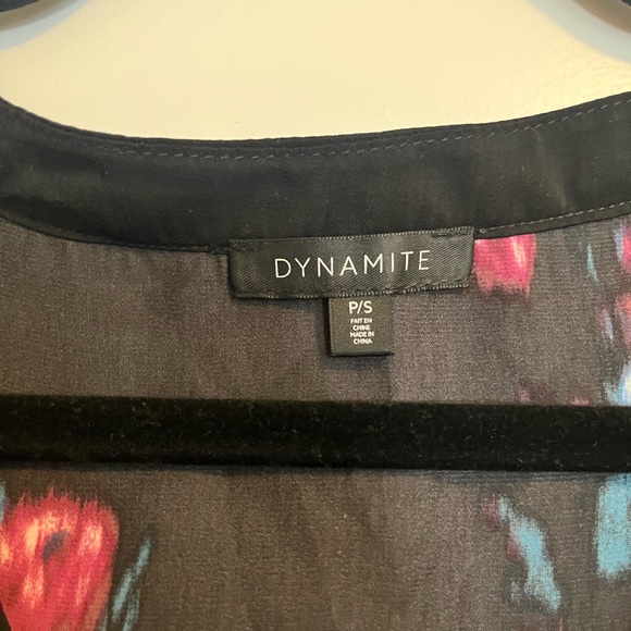 Dynamite Business Casual Top - Picture 3 of 3